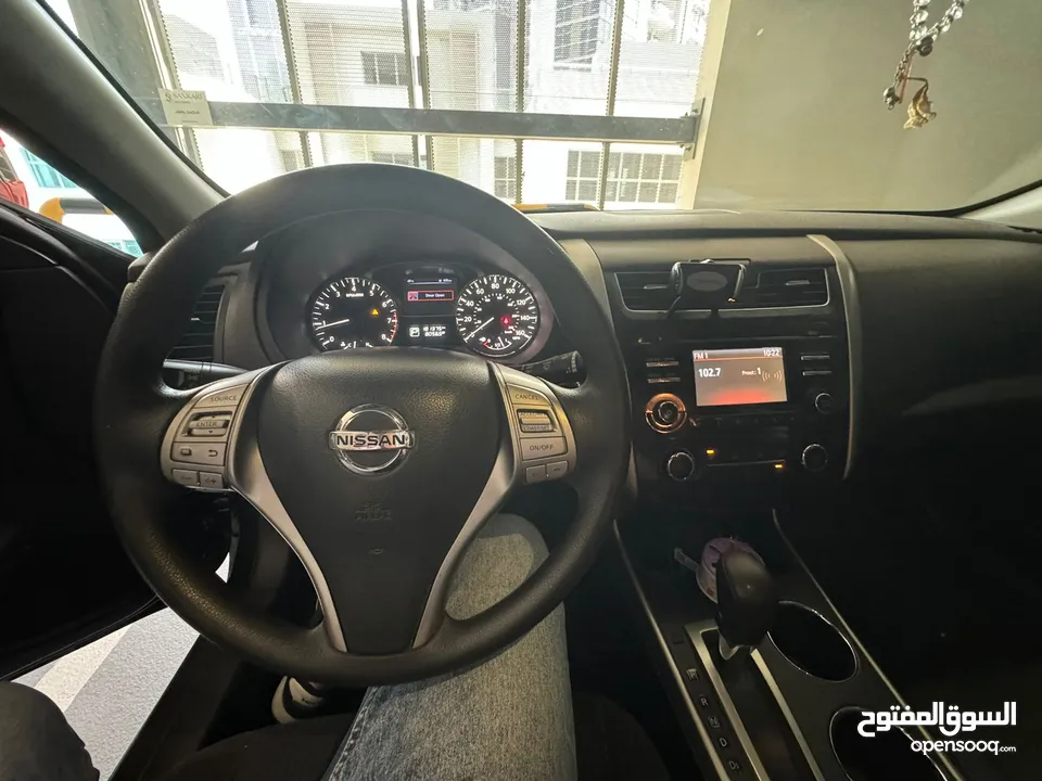 Nissan Altima 2015s