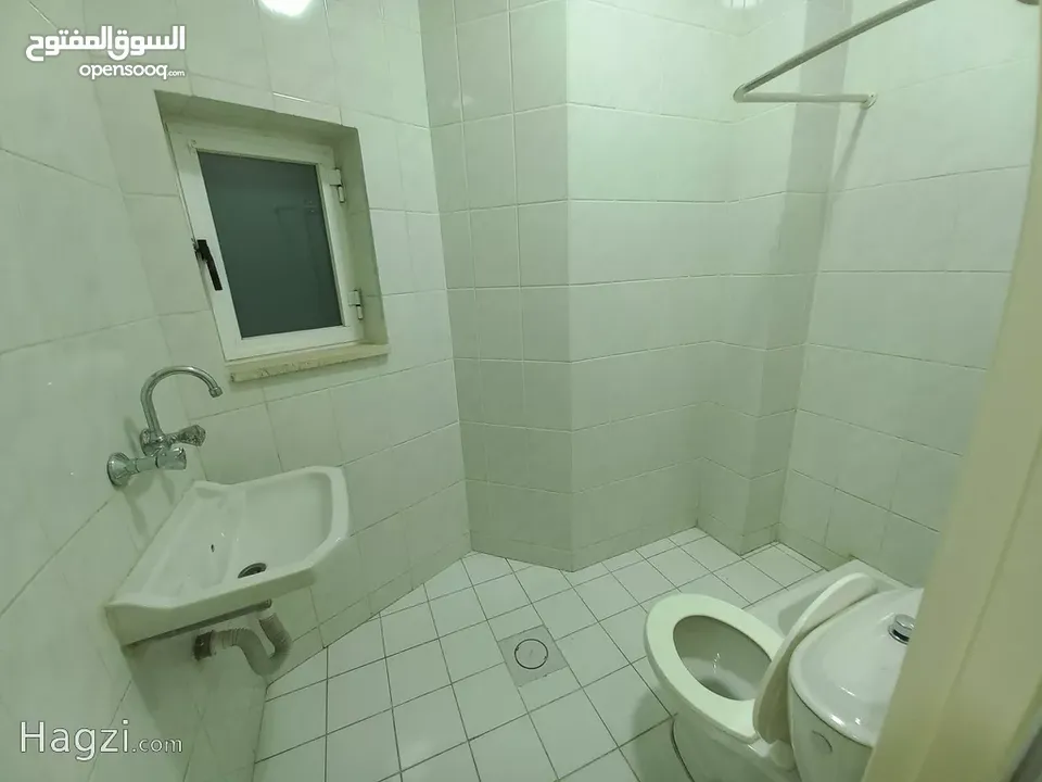 شقة غير مفروشة للإيجار 375م2 ( Property 16734 ) سنوي فقط