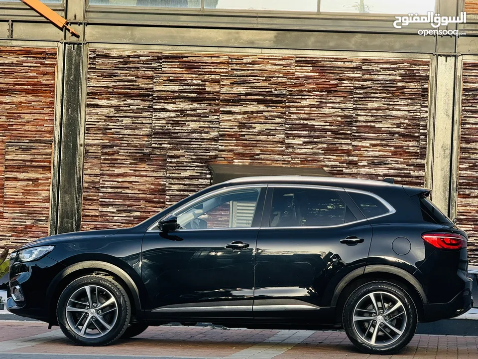 عداد قليل(35KM) وأصلي و فحص نخب   الغرفة الحمراء المميزة MG EHS Plug-in Hybrid