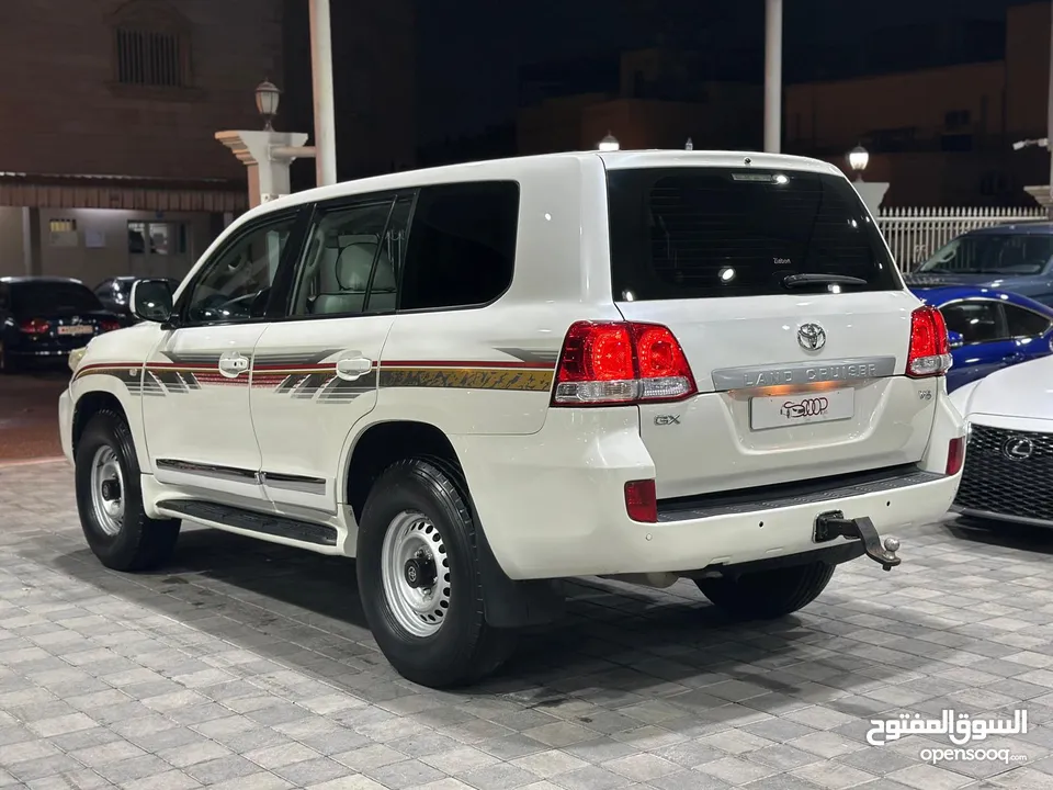 Land Cruiser GX V6