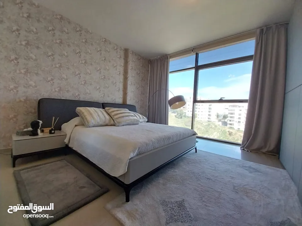 شقه طابقيه لللبيع او للايجار