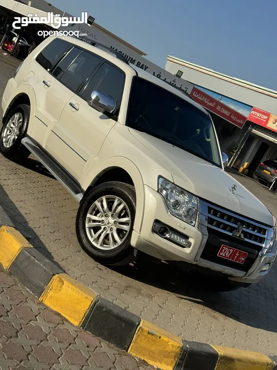 Mitsubishi Pajero 2020 SUV car