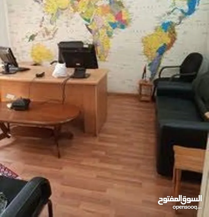 غرفة ضمن مكاتب شركة، تصلح مكتب شخصي اقرأ التفاصيل