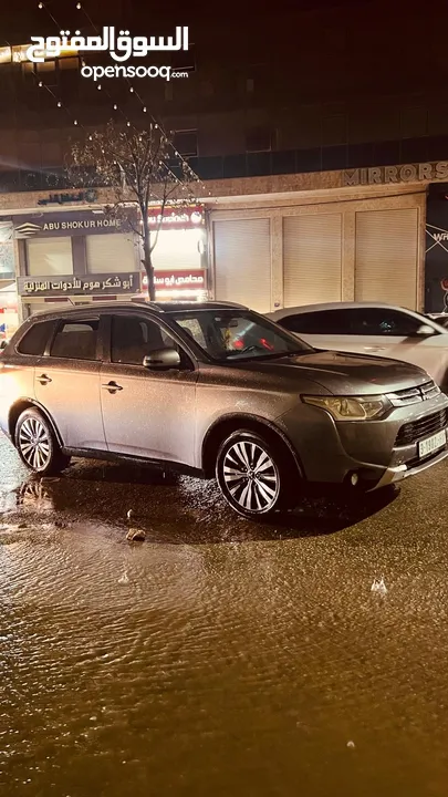 متسوبيشي اوتلاندر 2014 للبيع