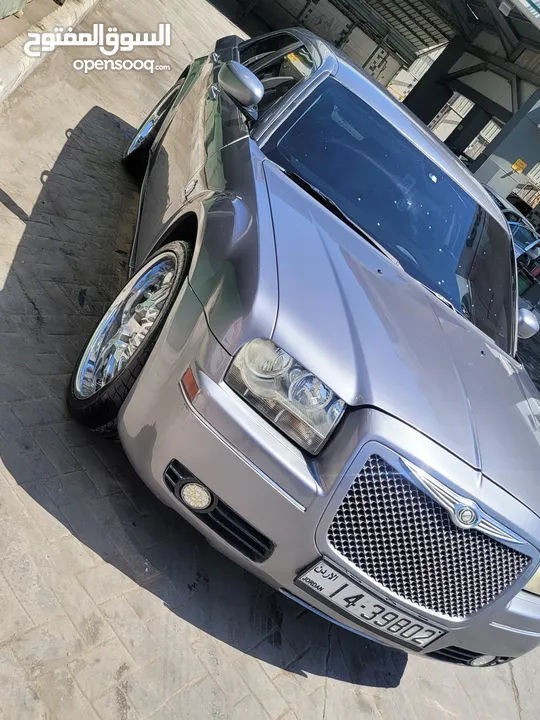 كرويسلر للبيع موديل 2006 محوله 2010  نوع من التغيير فقط بحالها ممتازه