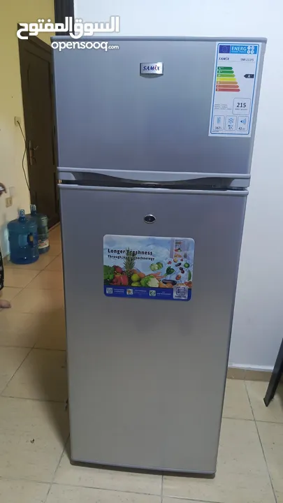 بيع ثلاجه سيميكيس بحالة الجديد للبيع بسسب السفر