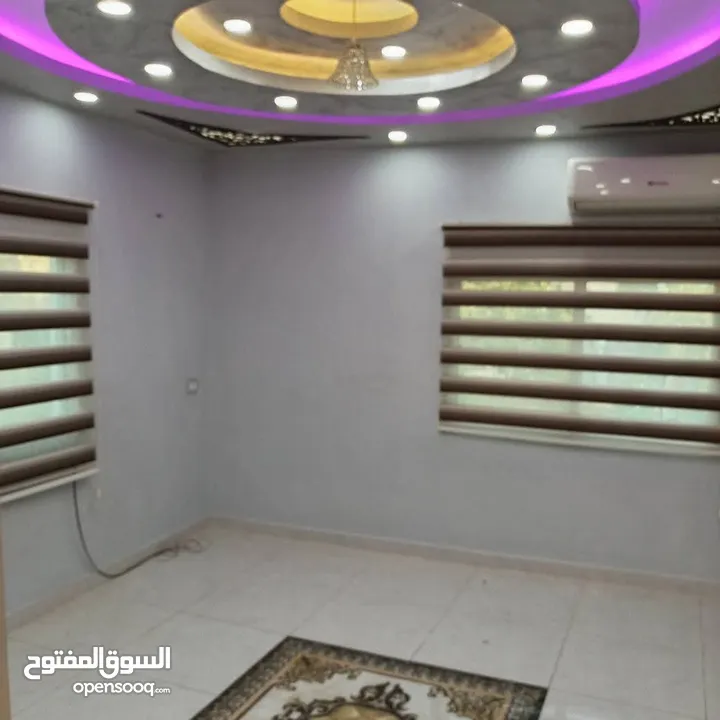 بيت مستقل للبيع عباره عن طابقين مستقلات