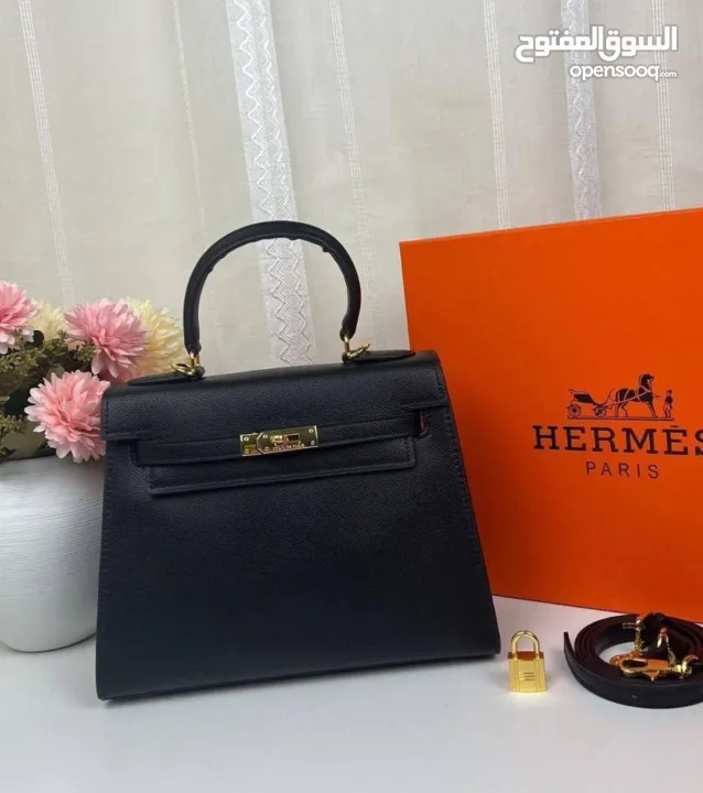 شنطة هيرمز  ماستر كوبي  فل تختيم  متوفر ألوان مميزة وخامة بتجنن مطابقة للأصلية بنسبة كبيرة