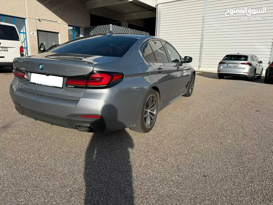 للبيع BMW 530e Plug-in Hybrid M Sport موديل 2022