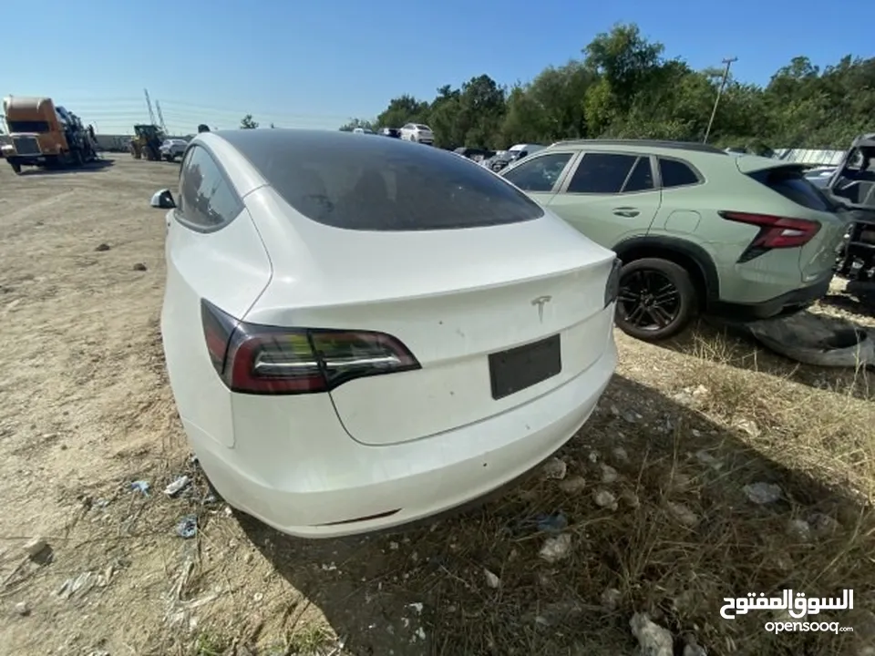 تسلا موديل 3 لون ابيض بدون ايرباك حادث بسيط جدا بالويل tesla model 3