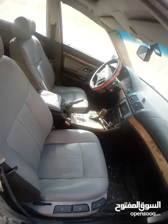 بي ام دب e39 موديل 2000 520ia    BMW E 39 520 IA model 2000 للبيع بسعر 4200 دينار فقط