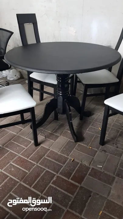 Dining table with 4chair for sale