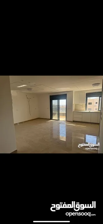 بيت جالا سدر شقق للبيع جاهز فوق مدرسه طليطه كل طابق شقتين اطلاله مميزه. سعر من 650 الي 800 شيكل