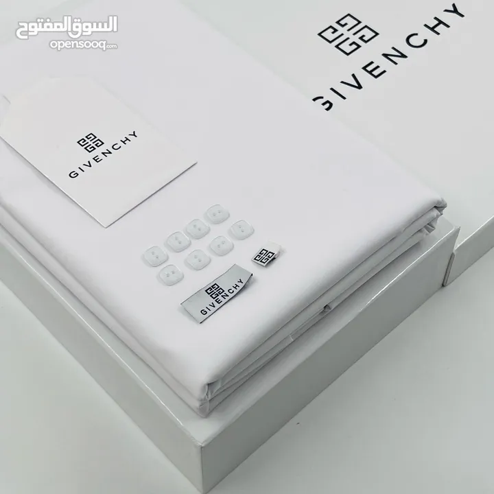 اقمشة ثياب من جميع الماركات العالمية ماستر كوالتي جودة عالية جداا ومتوفر خليه وكلاسك