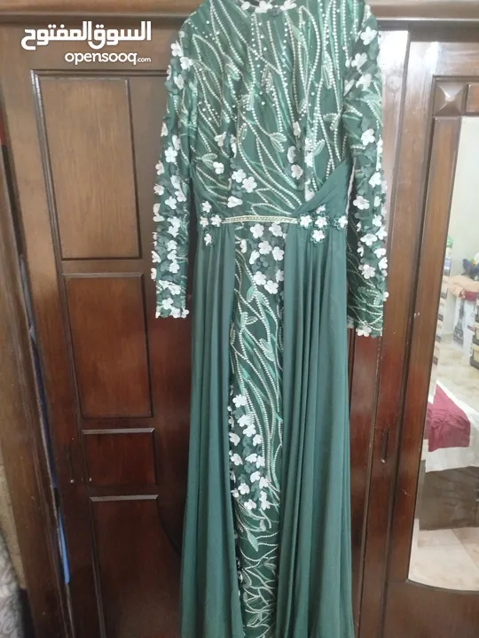 فستان سهرة