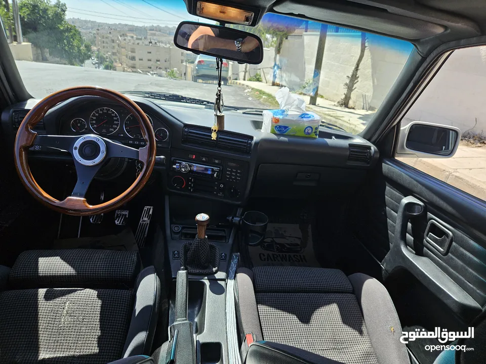بوز النمر مواصفات كاملة . 1990 E30 M-technic II. كل اشي راكب أصلي BMW