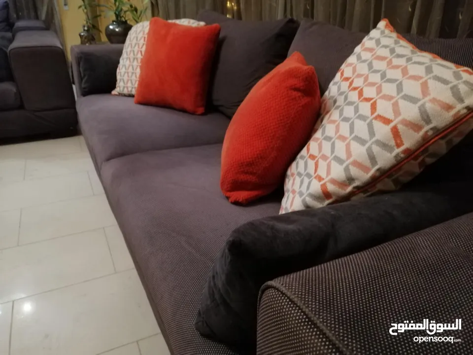 طقم كنب موديل امريكي مريح جدا و سعر مغري