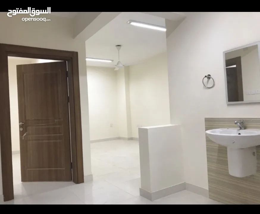 flat W/AC to rent nearest Muscat Mall/شقة مكيفة للإيجار قريب مسقط مول