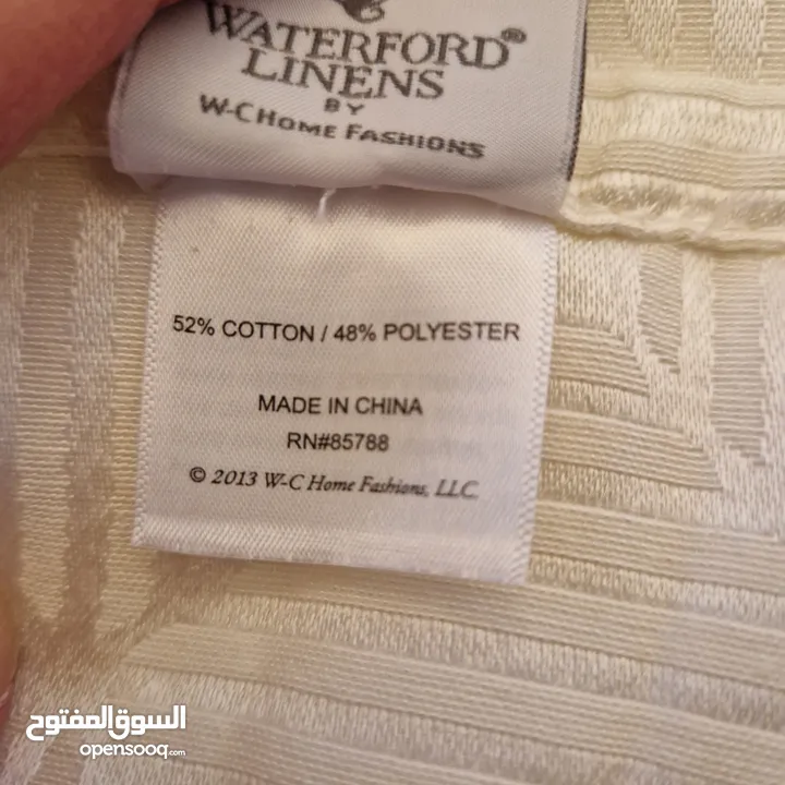 Round brand new tablecloth 228cm  شرشف طاولة مستدير