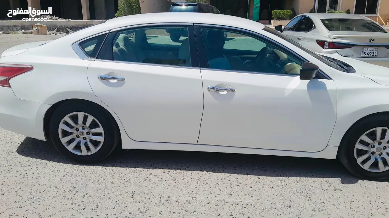 2013 model Nissan Altima