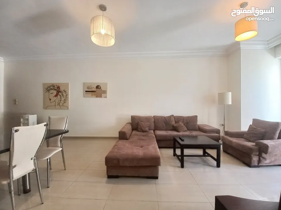 شقة مفروشة للإيجار في عبدون  ( Property 33240 )