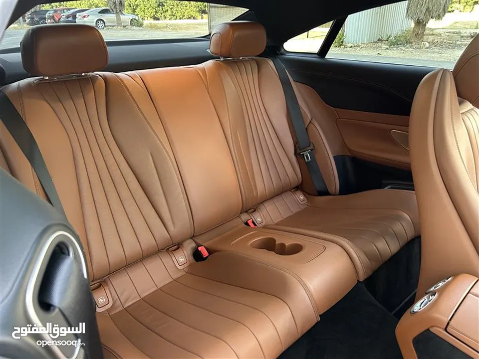 Mercedes-Benz E200 Coupe AMG 2022