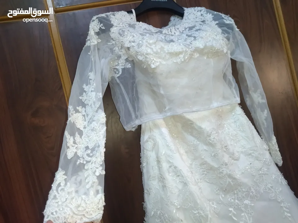 فستان عرس ابيض امريكي فخم مستعمل للبيع