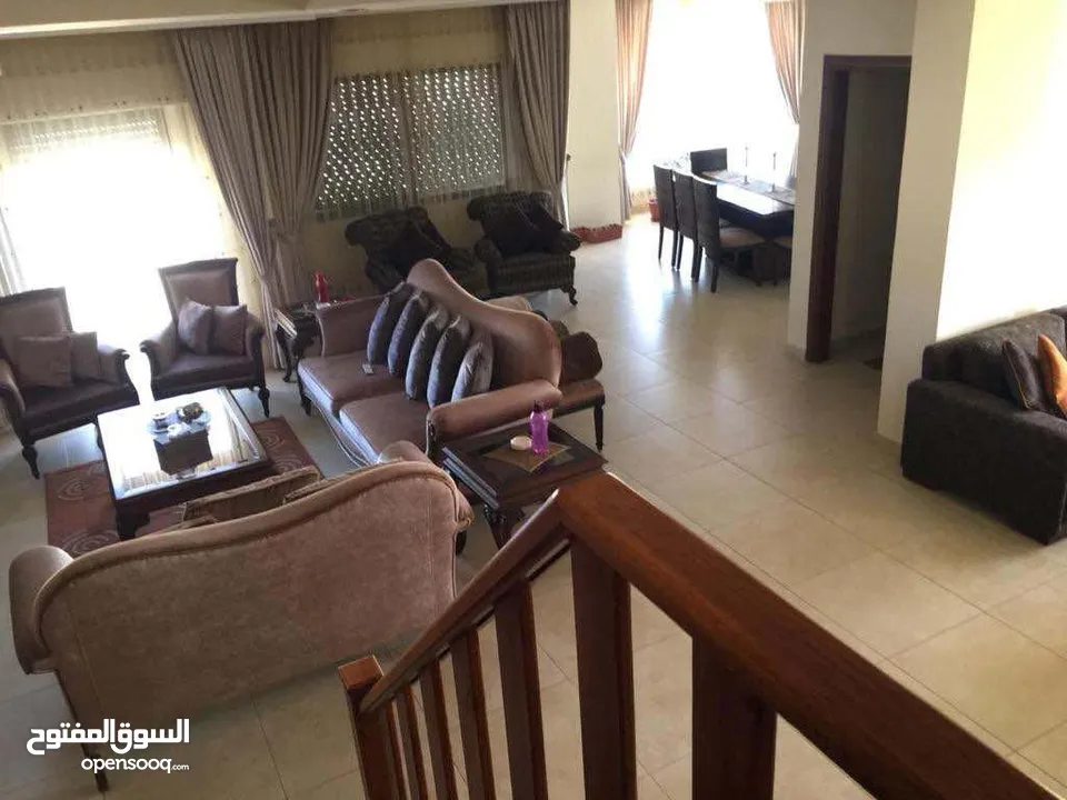 للبيع طابق اخير مع روف دوبلكس