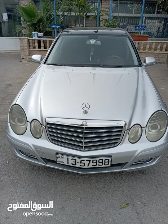 مرسيدس E200 موديل 2009 للبيع 4 جيد