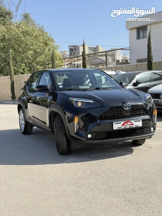 تويوتا ياريس كروس ترخيص 2022  محرك 1500 هايبرد  جير أوتوماتيك  172 حصان هاندبريك كهربائي عداد 61000