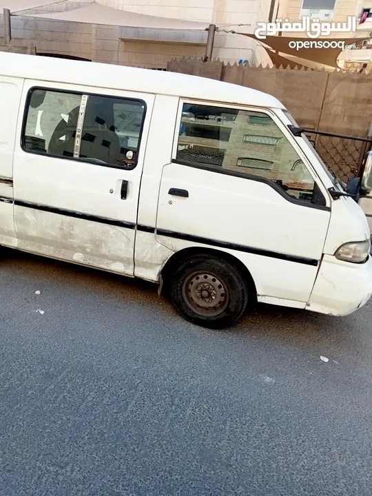 باص h100 للبيع سنة 2001 ماتور جديد بحالة الوكالة سنة 2003