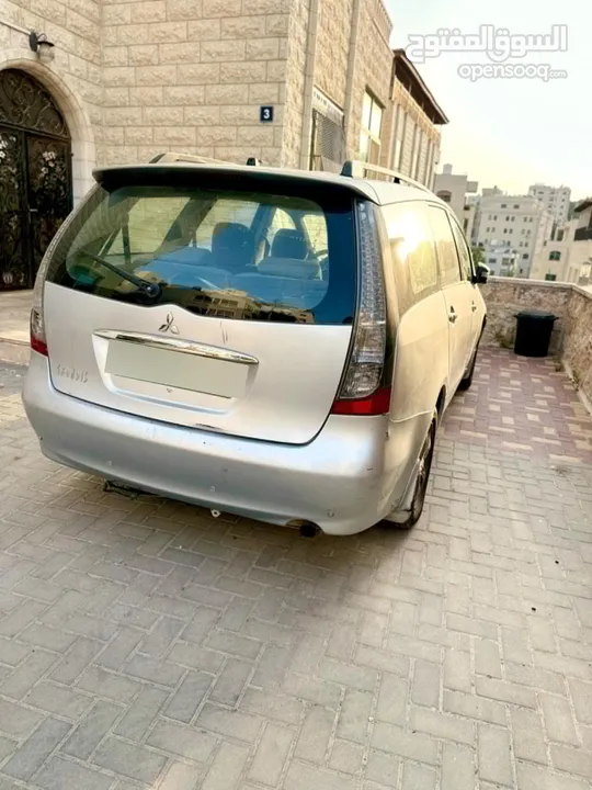 بسعر حرق 7 ركاب ميتسوبيشي جرانديز