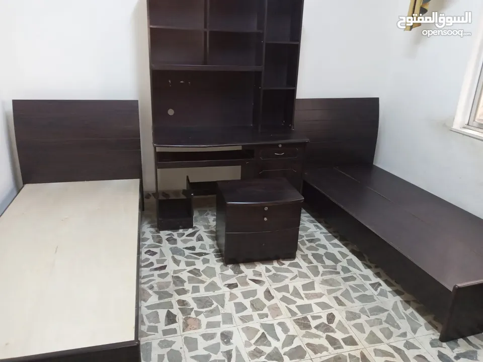 غرف نوم شبابي خشبةثقيب للبيع