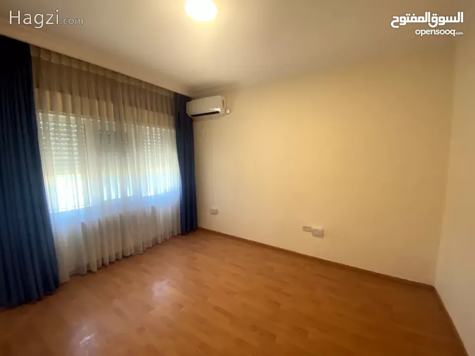 شقة غير مفروشة للإيجار 220م2 ( Property 16405 ) سنوي فقط