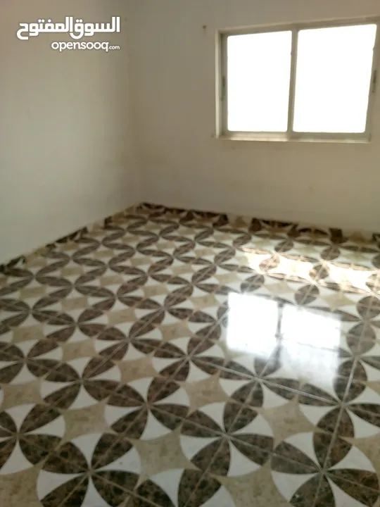 بيت للبيع مكون طابقين