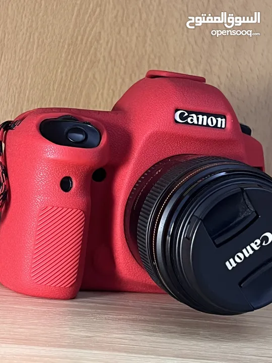 5d mark4   بحاله جيده جدا مع بطاريتين وشاحن اصلي  الكاميرا بودي او مع عدسة  85mmf1.8