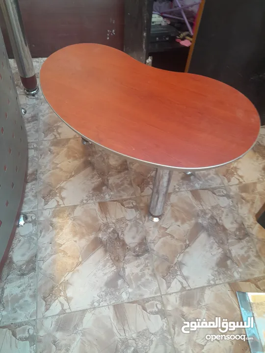 اثاث مكاتب بحالة الوكاله للبيع