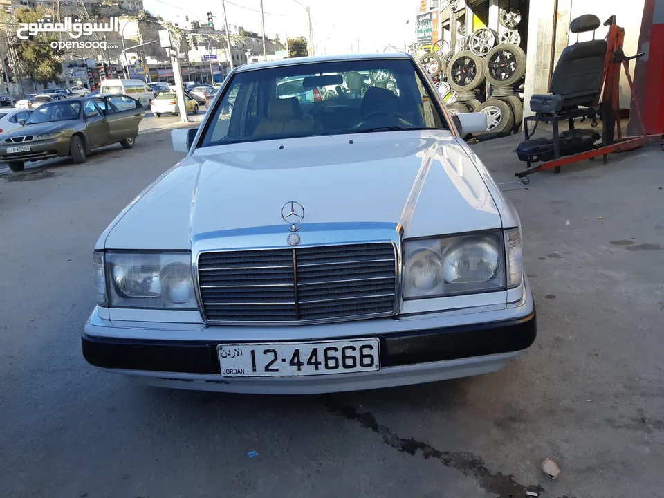 مرسيدس بطه W124 E200 1993 للبيع