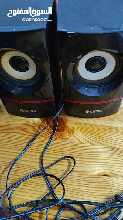 سماعات loin عدد2 مع subwoofer مع سماعتين صغيرتين وكاميرا صغيرة