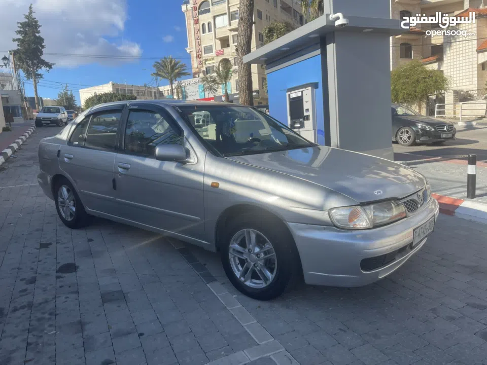 نيسان الميرا موديل 2000