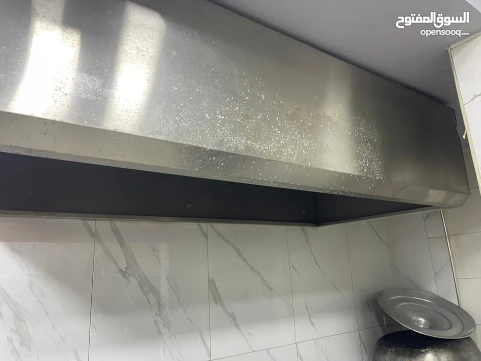 مطعم مأكولات يمنيه للبيع مع معدات كاملة في شارع الإذاعة بجانب بن العميد