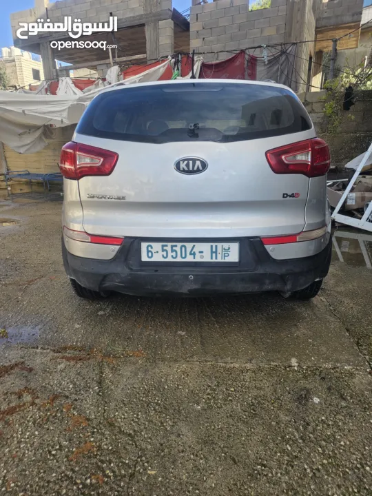 كيا سبورتاج 4x4 موديل 2012