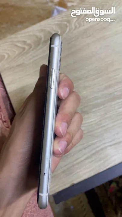 آيفون 11 استعمال خفيف
