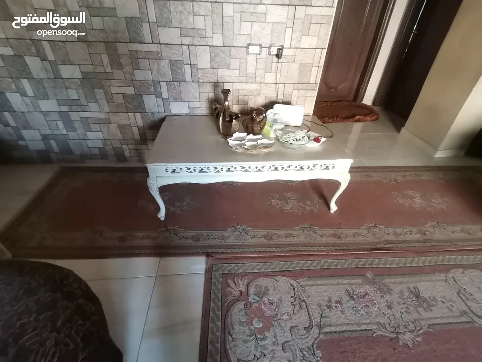 طاولة وسط محفرة خشب زان تفصيل كبيرة