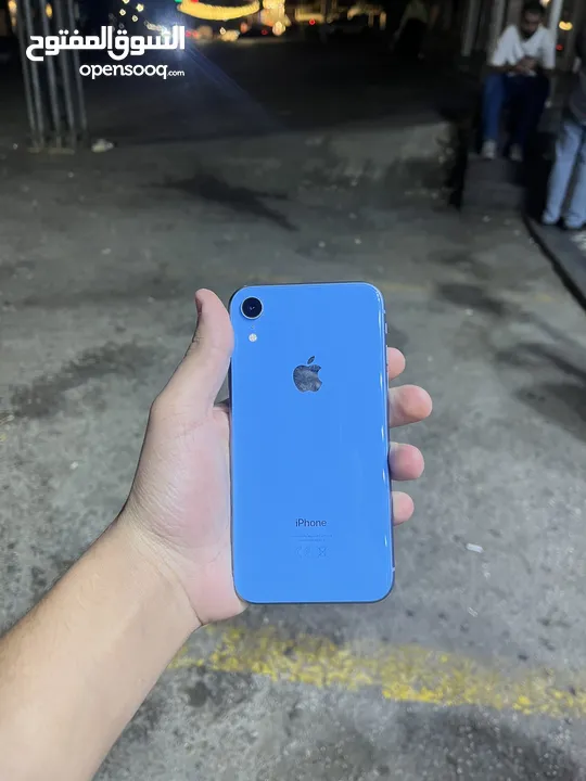 ‏IPhone XR وكالة مش مفتوح على الفحص بطارية 81 وكالة 64 جيجا للبيع