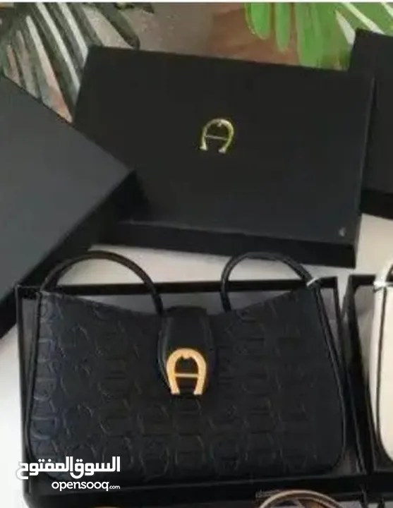 للبيع شنط نسائيه هيرمز ماستر كوالتي جوده عاليه جدا احدث الاصدارات والموديلات الكميه محدوده جدا