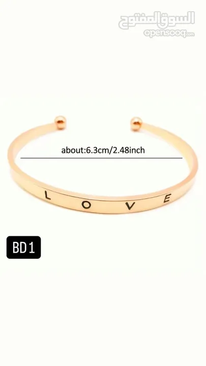 Ladies assorted accessories excellent quality and in affordable price . Amazing collections