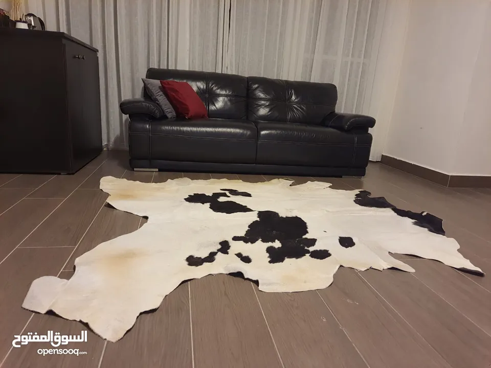 سجاد جلد بقر طبيعي  مستورد