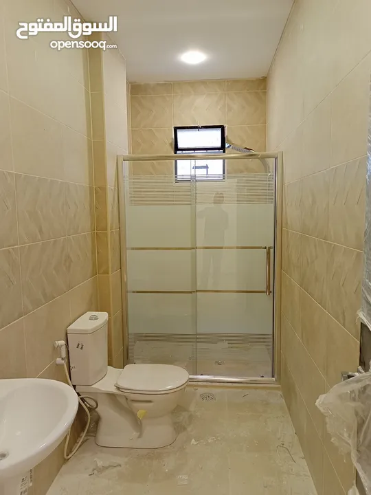 شقة للبيع في الزرقاء الجديده من المالك مباشرة((إسكان ابوعبيد)) طابق آول بسعر منخفض لمدة محدودة