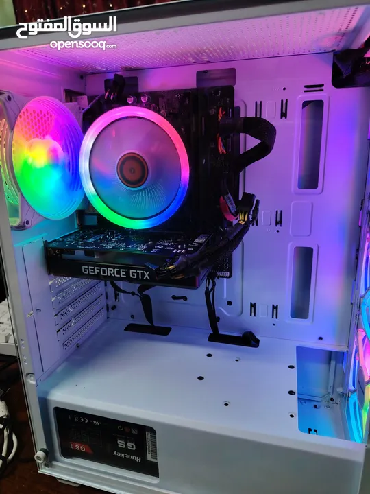 Pc gaming للبيع مواصفات جيده